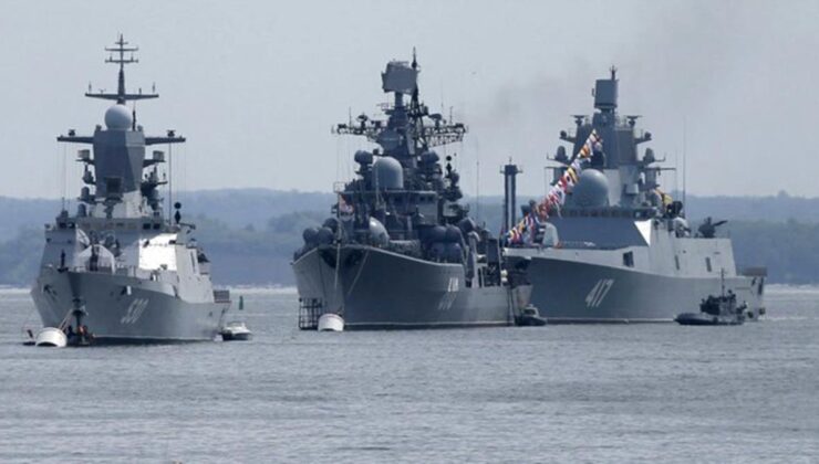 karadeniz’de sıcak dakikalar! rusya, i̇ngiliz savaş gemisine uyarı ateşi açtı
