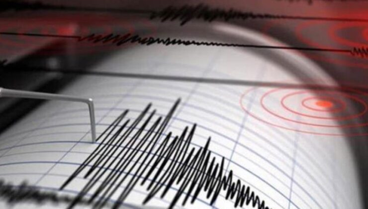 i̇zmir açıklarında yarım saat arayla 2 deprem meydana geldi
