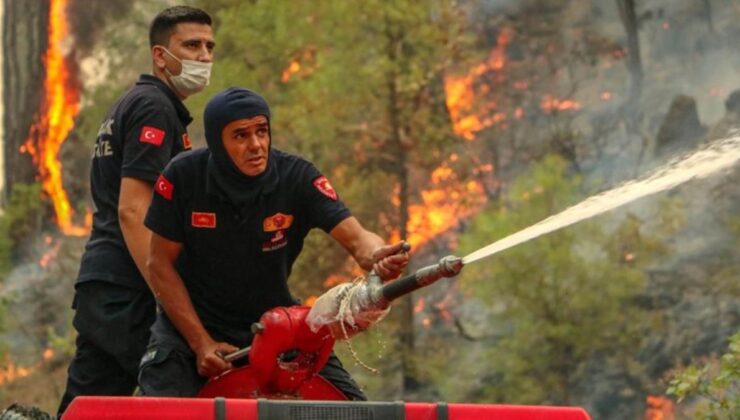 Bakan Pakdemirli: 3 ilde 3 yangın var, Burdur’daki yangın tehlikeli
