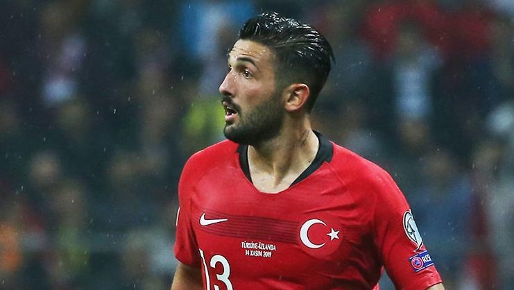 Beşiktaşın yeni transferi Umut Meraş İstanbula geldi