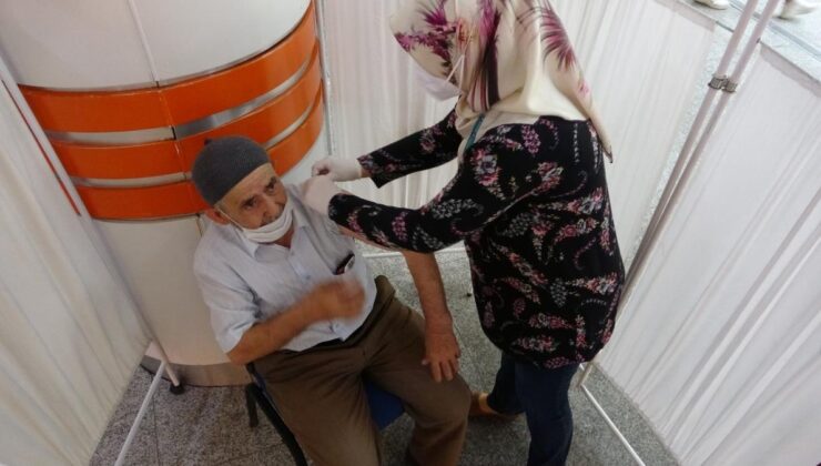i̇l sağlık müdürü sarı: ‘aşılarını tamamlayanların hastalığa yakalanma oranı yüzde 1-2’