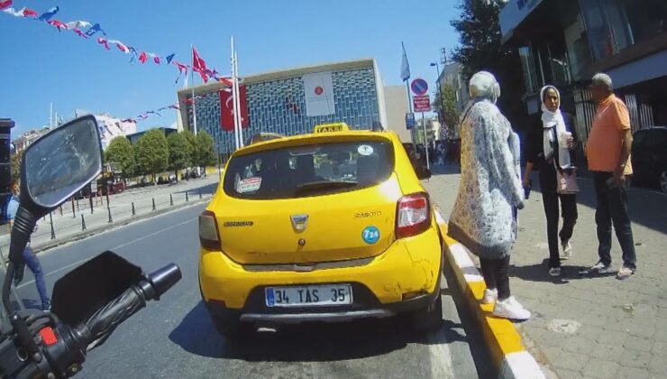 taksim’de turistlerin taksici isyanı! taksimetre açmayıp pazarlık yaptı, anlaşamayınca da müşterileri taksiden indirdi