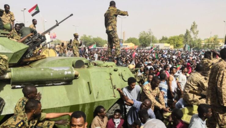sudan’da darbe girişimi! başbakan abdullah hamduk ve kabinedeki 4 bakan tutuklandı