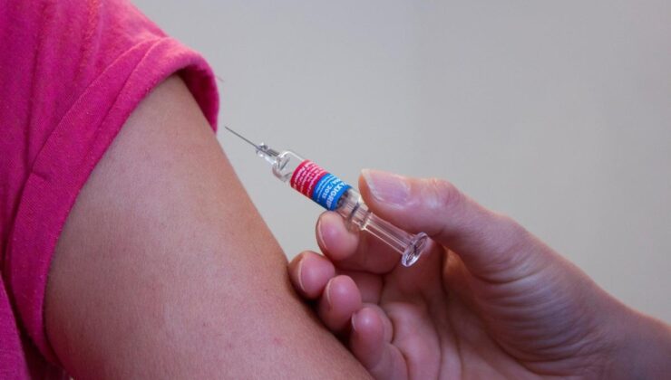 biontech 3. doz ne zaman? 3. doz aşı kimlere yapılacak? üçüncü doz aşı ne zaman yapılmalı?