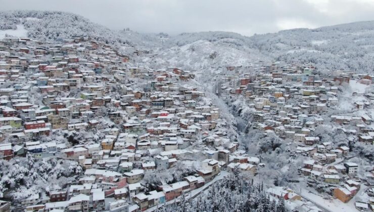 bursa’da kar yağışı kartpostallık görüntüler oluşturdu