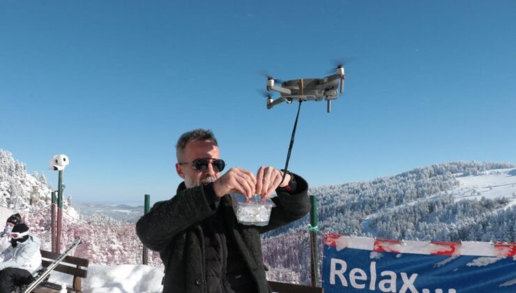 kartalkaya’da kayak pistine dronla yemek servisi