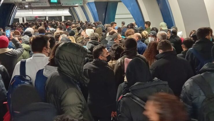 mecidiyeköy mahmutbey metro hattında arıza!