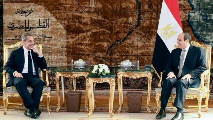 mısır cumhurbaşkanı sisi, kahire’de eski fransa cumhurbaşkanı sarkozy ile görüştü