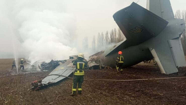 ukrayna askerlerini taşıyan askeri uçak kiev yakınlarında düştü