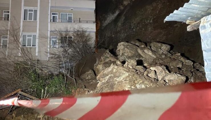 samsun’da heyelan: 5 katlı bina boşaltıldı