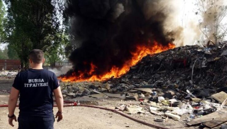 Bursa’da Hurdacılar Sitesi’ndeki çöplükte yangın
