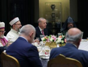 cumhurbaşkanı erdoğan’dan dini azınlık temsilcileriyle iftar