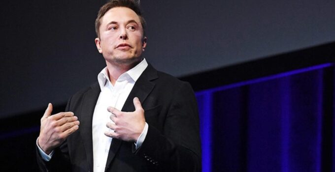 Elon Musk 44 milyar dolara Twitter’ı satın aldı