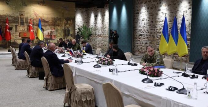 Rusya Dışişleri Bakanı Lavrov’dan barış görüşmeleriyle ilgili açıklama: Ukrayna ile müzakereler durakladı