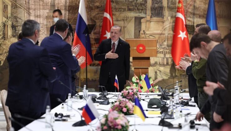 Ukrayna Savunma Bakanı Reznikov Cumhurbaşkanı Erdoğan’ın misafiri olduğu için onur duyduğunu açıkladı